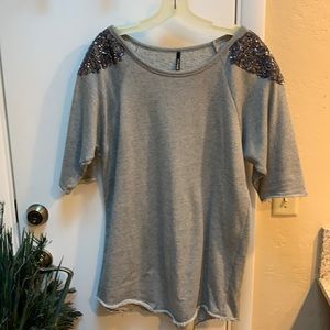 sequined shoulder open bottom french terry top L